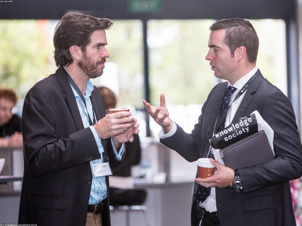 សារៈសំខាន់នៃការបង្ហាញនូវចំនេះដឹងក្នុងសង្គម