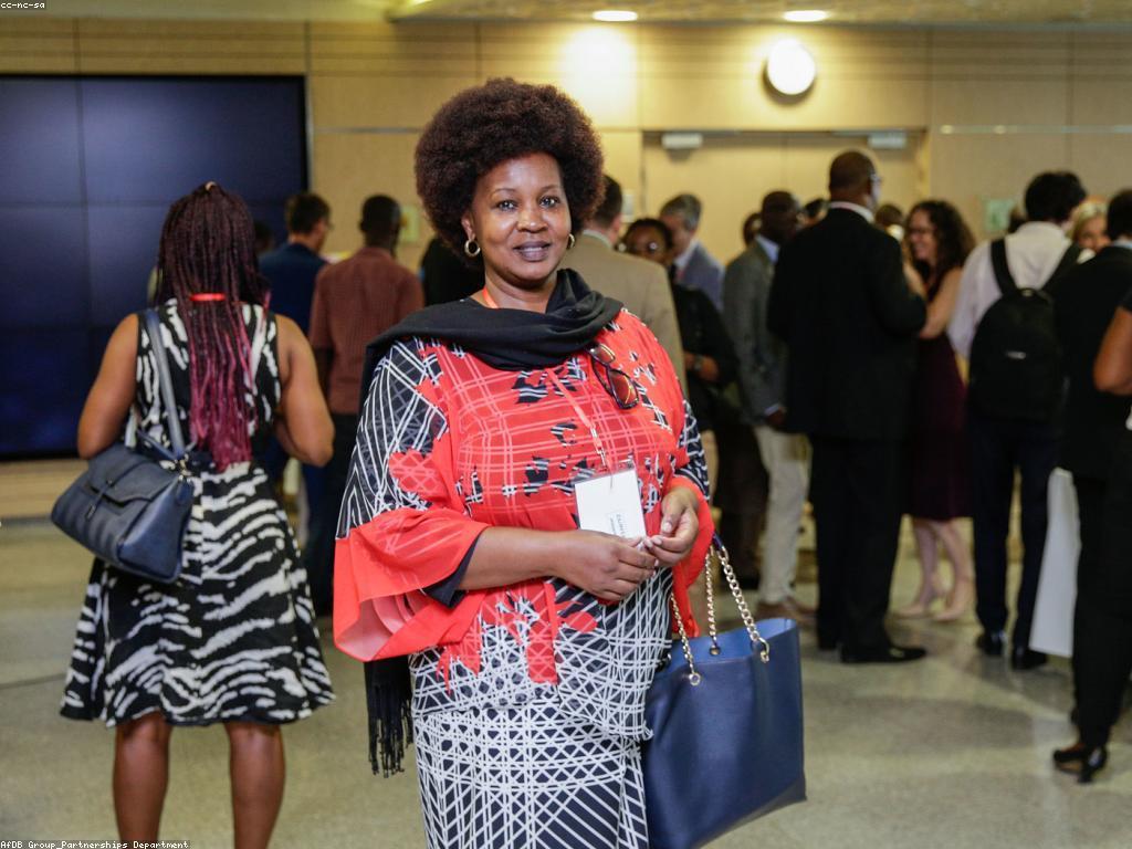 ឱកាសពាណិជ្ជកម្មនៅក្នុងប្រភេទត្រីនិងសន្លឹកពាណិជ្ជកម្ម