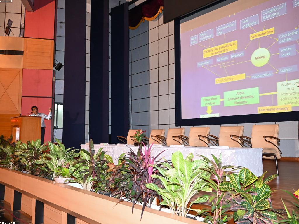 សារៈសំខាន់នៃការបង្ហាញចំនេះដឹងក្នុងវិស័យអប់រំ