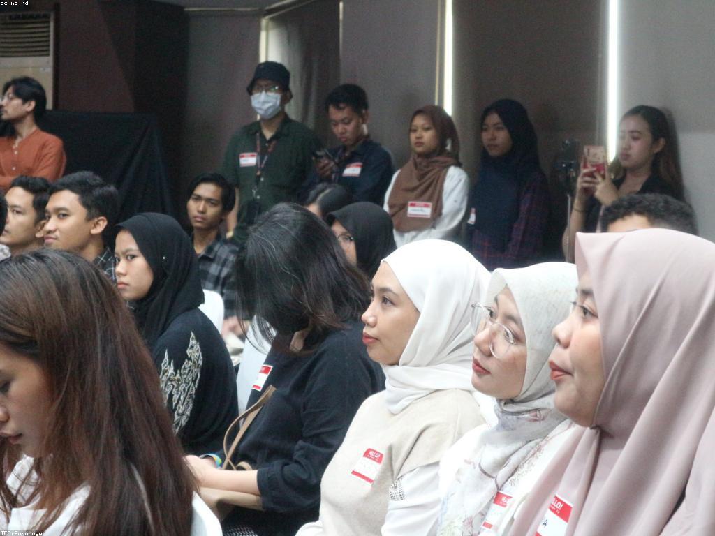 យុទ្ធសាស្ត្រនៃការបង្ហាញចំនេះដឹង